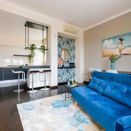 Elegant Penthouse With A View Of The Two Towers And Piazza Maggiore Apartment Bologna